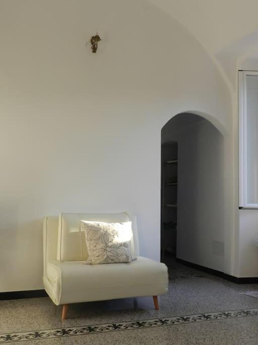 Sea View, In The Old Town Santo Stefano Al Mare Apartment ภายนอก รูปภาพ