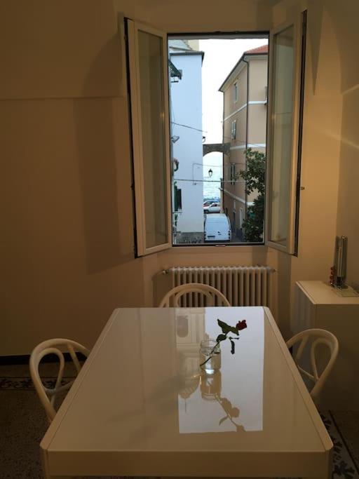 Sea View, In The Old Town Santo Stefano Al Mare Apartment ภายนอก รูปภาพ