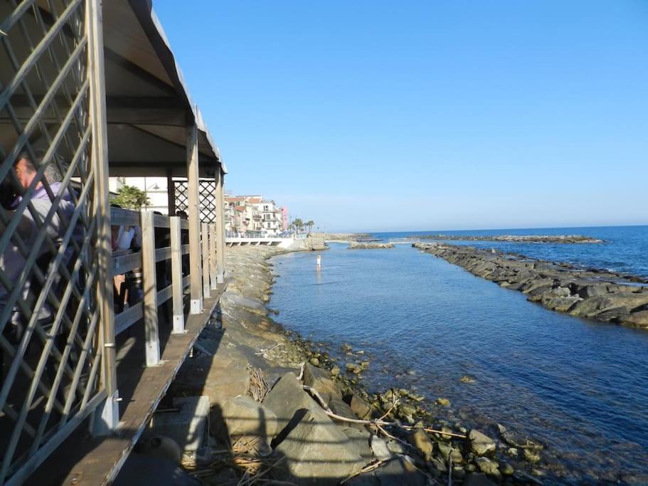 Sea View, In The Old Town Santo Stefano Al Mare Apartment ภายนอก รูปภาพ